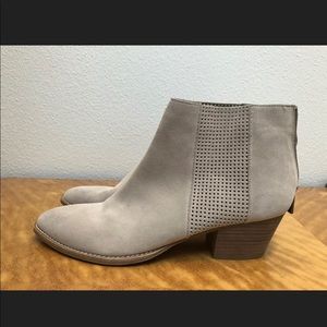 NWT Dolce Vita Ankle Boots size 11